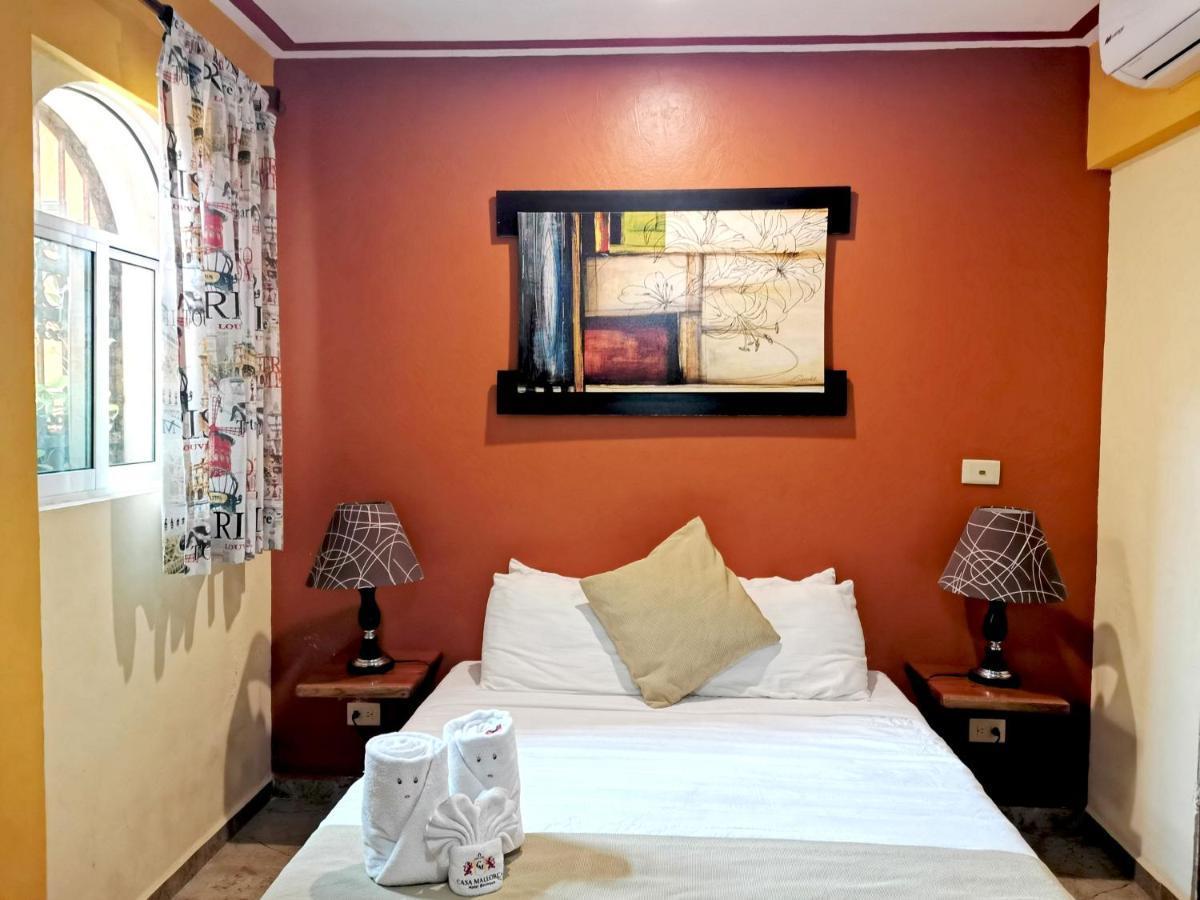 Hotel Casa Mallorca Канкун Екстер'єр фото